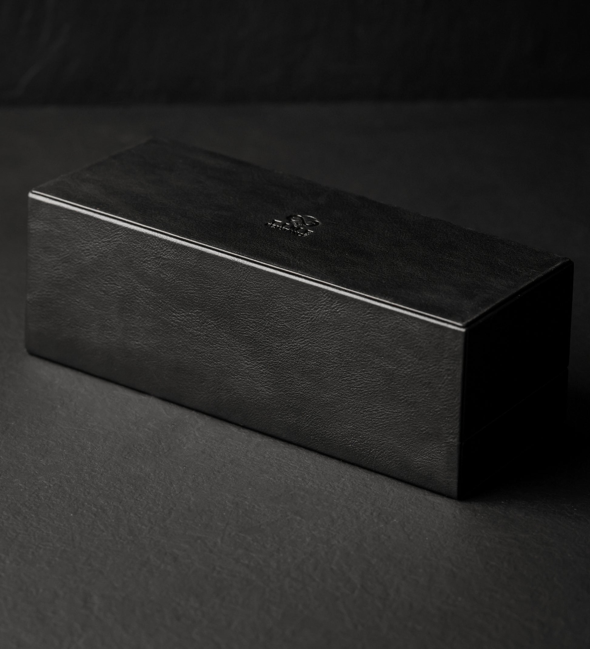 Womens Leather Watch Box, Watch Organizer - Silence