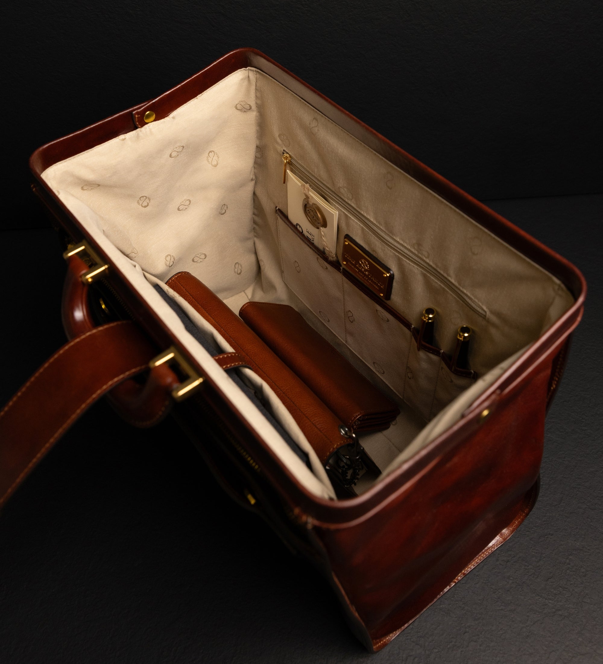 Large Leather Doctor Bag - Mrs Dalloway