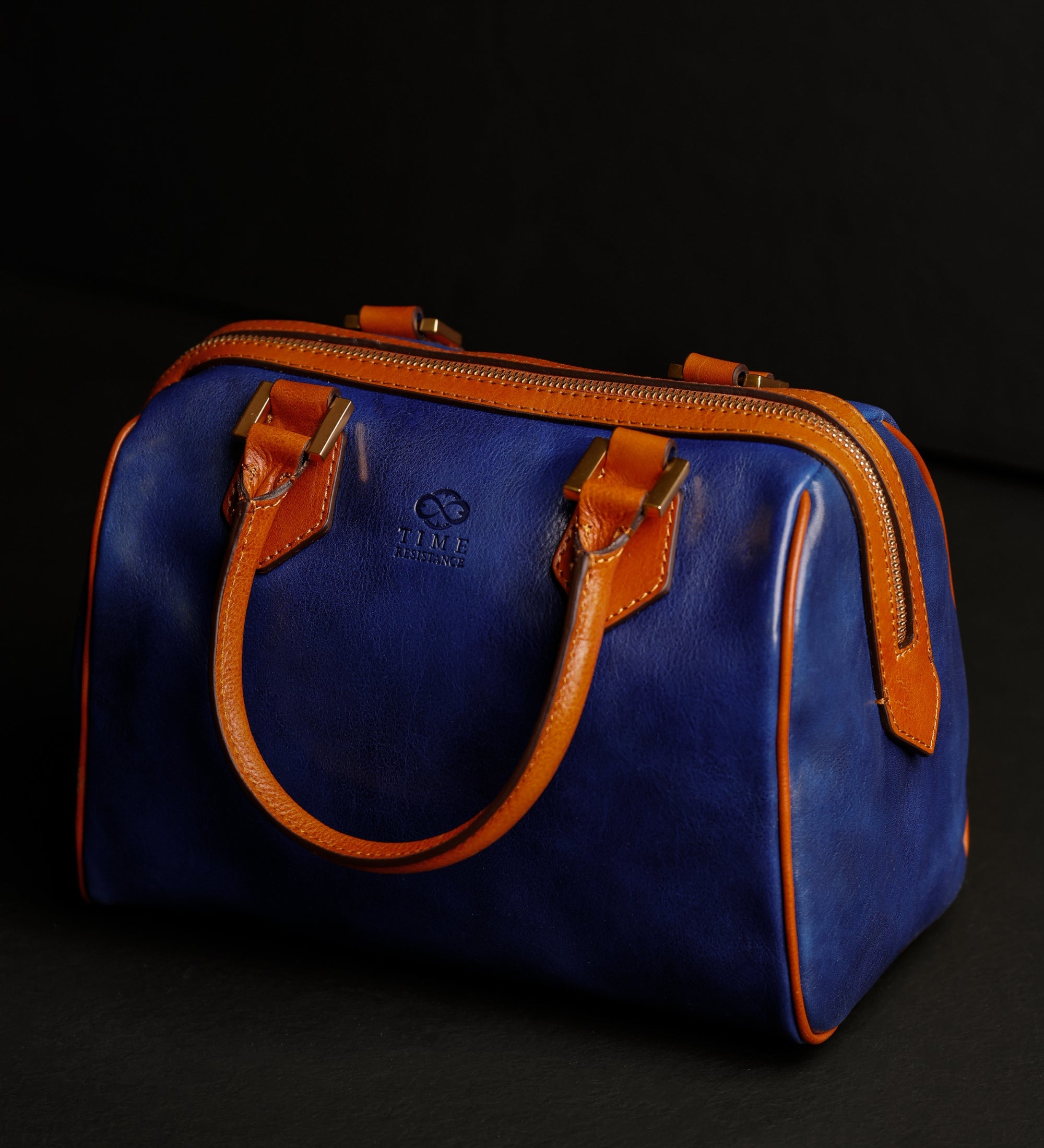 Womens Leather Barrel Bag Handbag - Little Dorrit