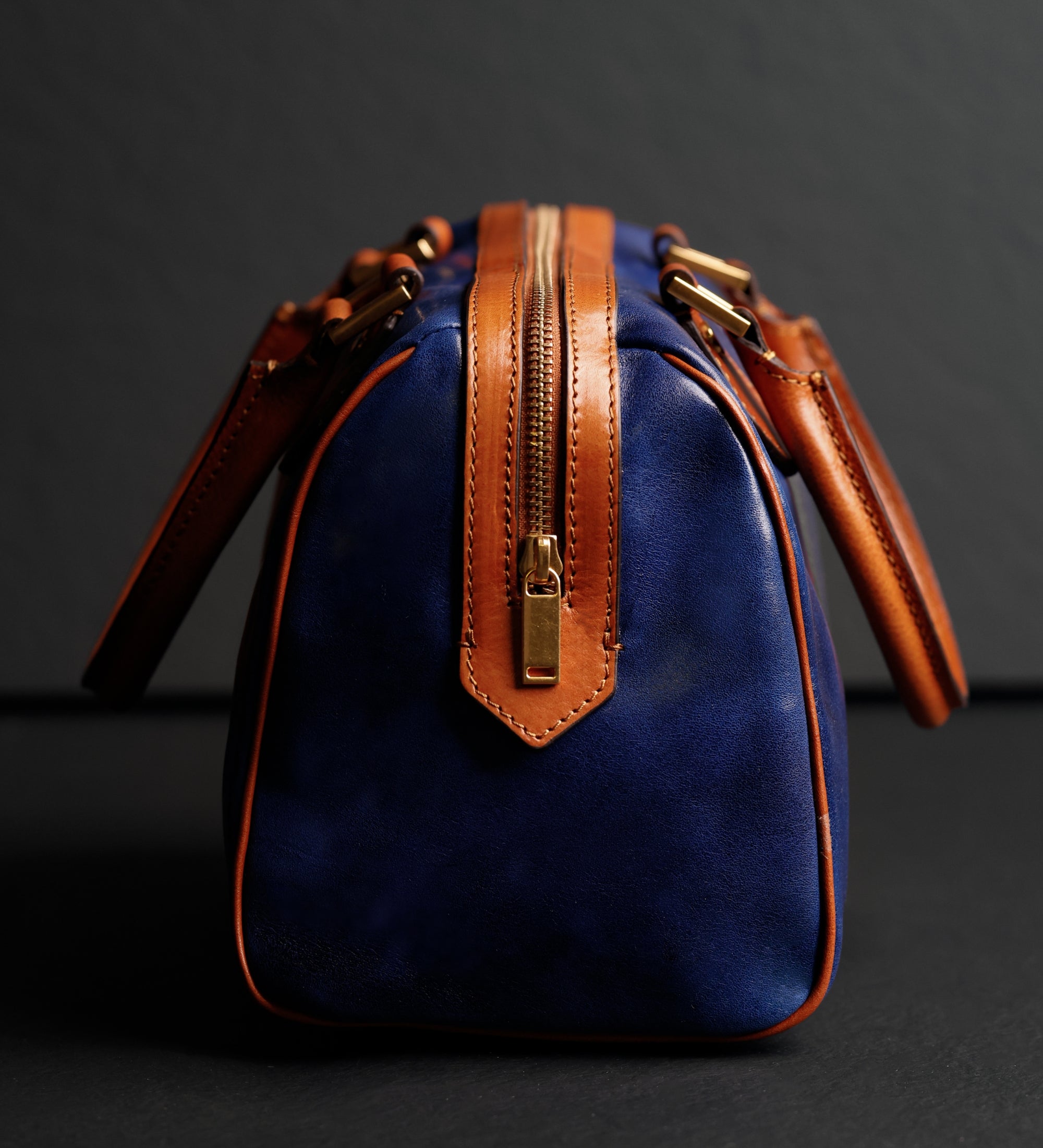 Womens Leather Barrel Bag Handbag - Little Dorrit
