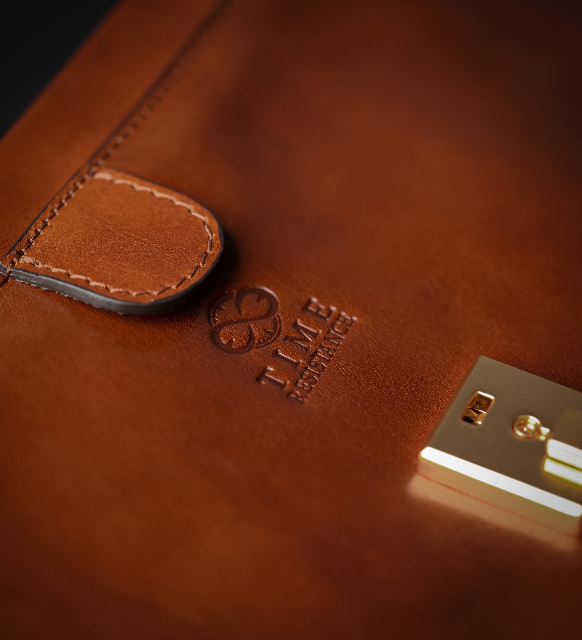 Small Leather Doctor Bag for Women- David Copperfield