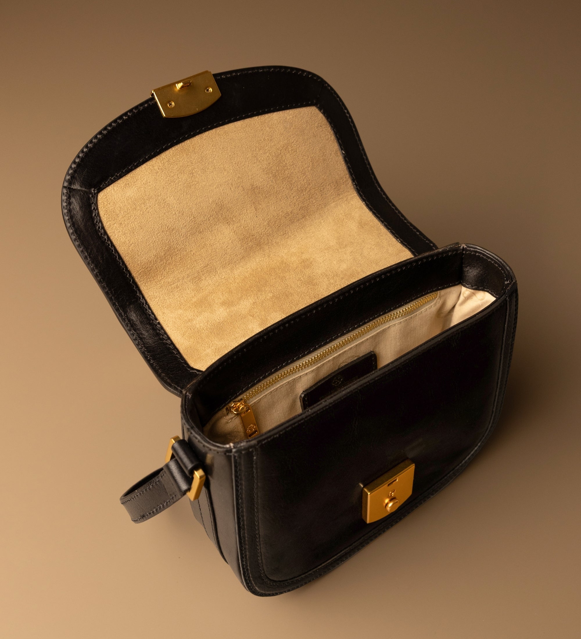 Womens Leather Saddle Bag - Secrets