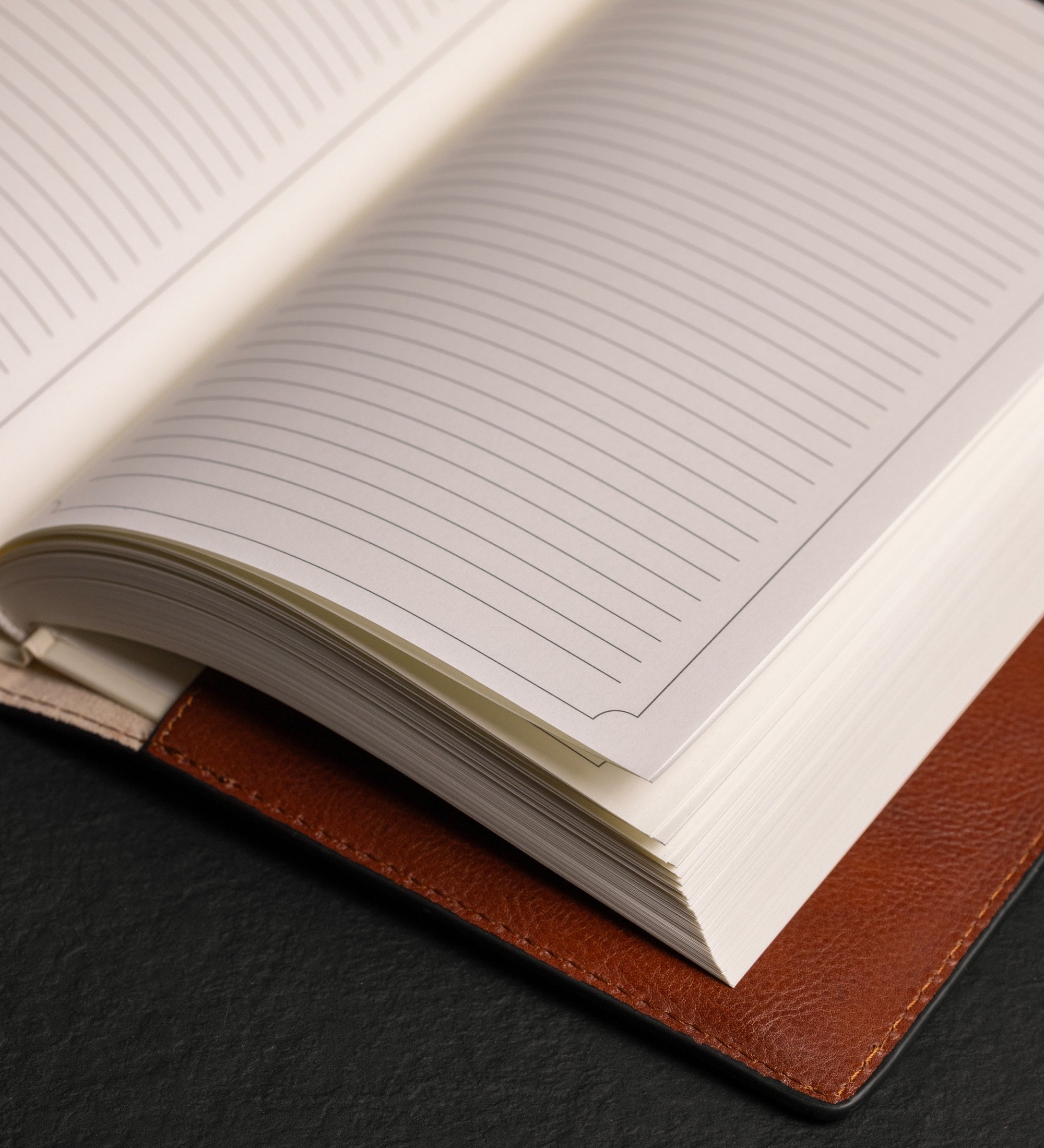Womens Leather Journal with Refillable A5 Notepad - The Diary of a Nobody